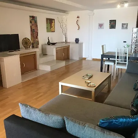 Big And Bright * קורלחו